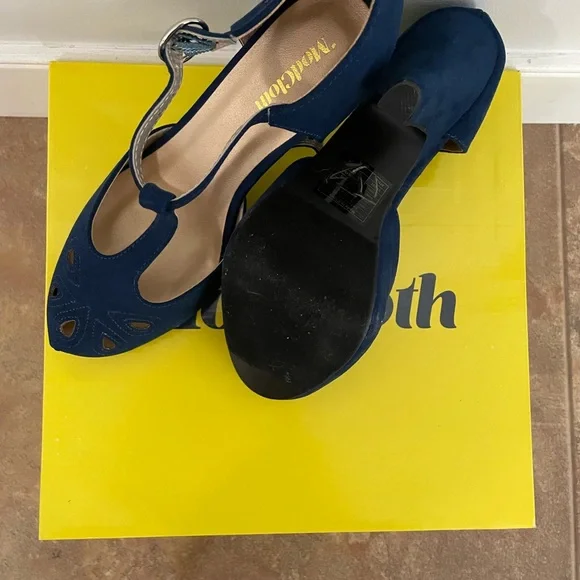 ModCloth Heels - Picture 3 of 3